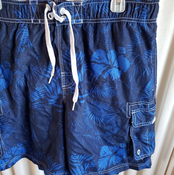 Cascade Sports sz L men's blue Hawaiian swim short - Picture 3 of 6
